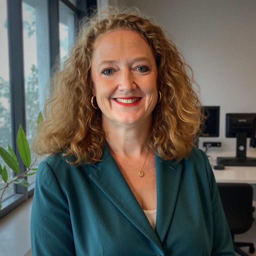 Lisa Conway professional